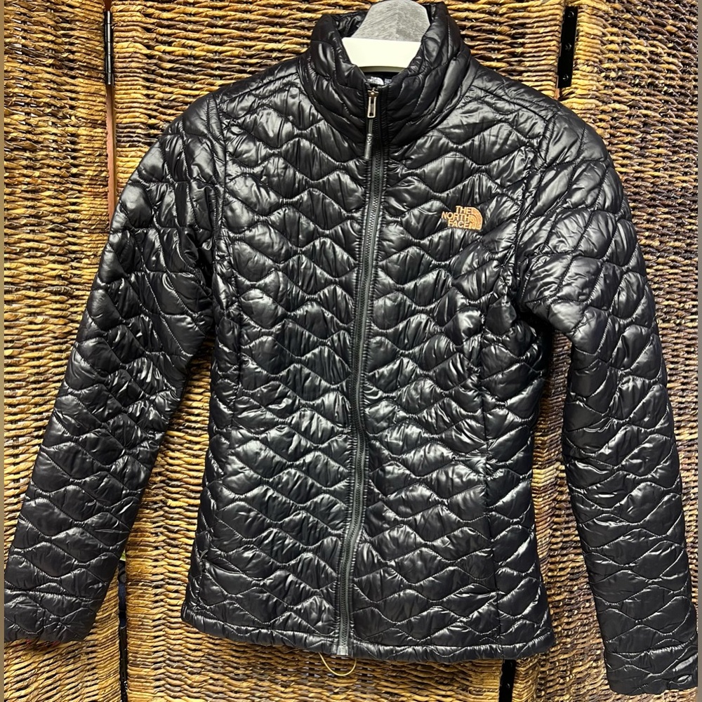 The North Face‎ Black Quilted Thermoball Jacket- Rose gold metallic logo-Small